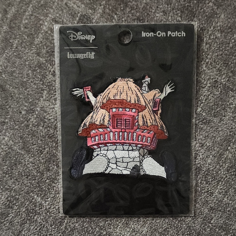 NWT Loungefly Disney Alice In Wonderland House Iron On Patch